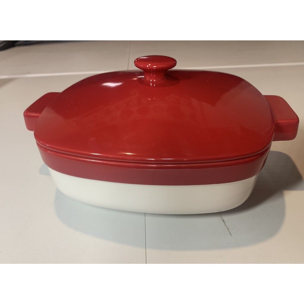 KITCHENAID Streamline Ceramic Casserole Bakeware Dish + Lid 1.9QT Red & White